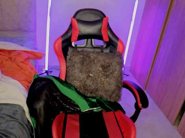 MaloryTay11 webcam