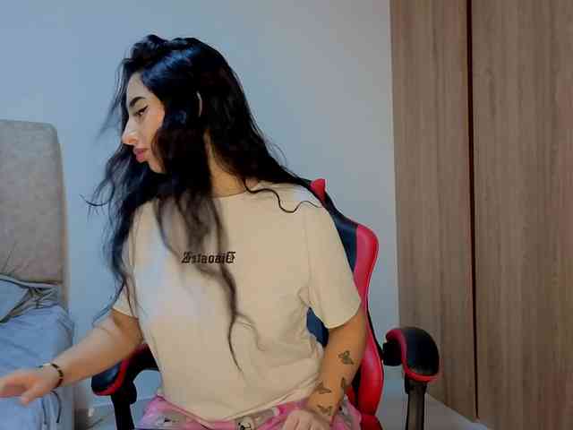 MaloryTay11 webcam