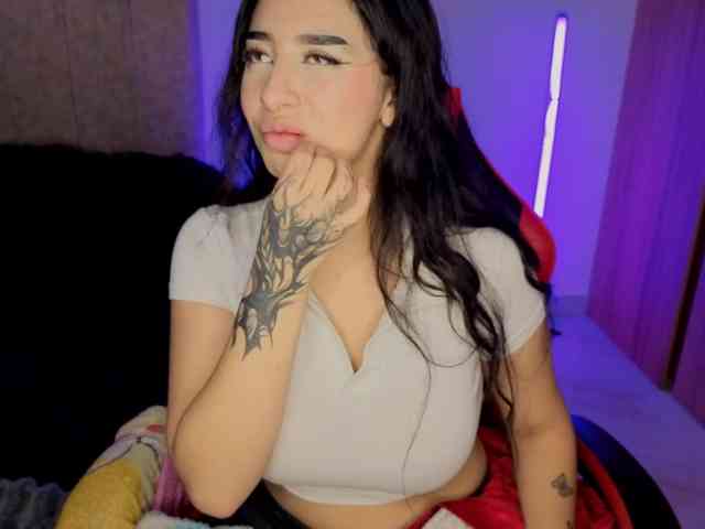 MaloryTay11 webcam