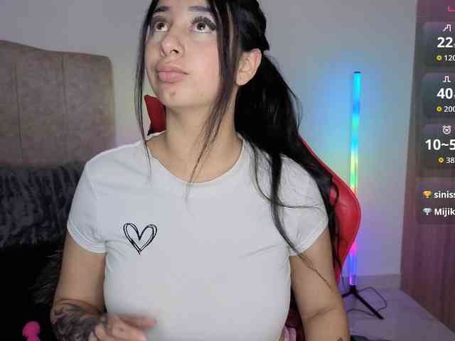 MaloryTay11 webcam