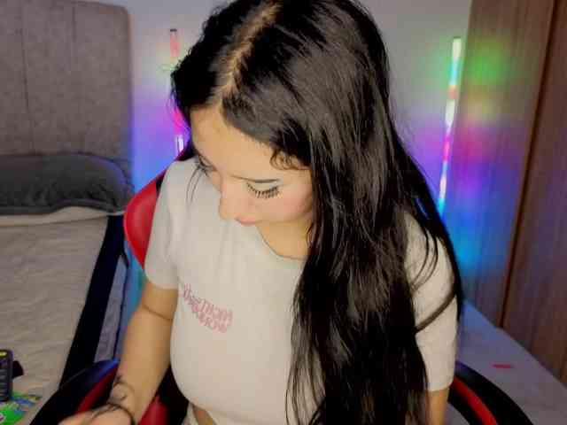 MaloryTay11 webcam