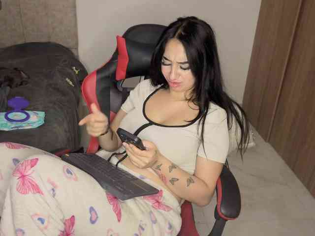 MaloryTay11 webcam