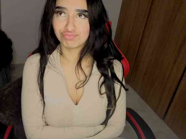 MaloryTay11 webcam