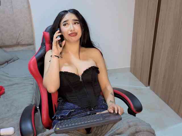 MaloryTay11 webcam