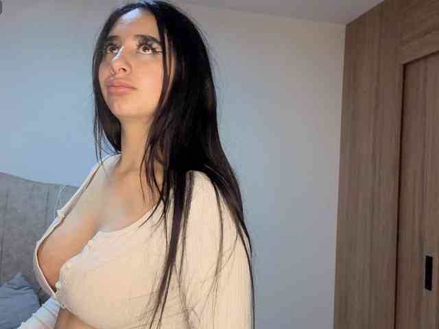 MaloryTay11 webcam