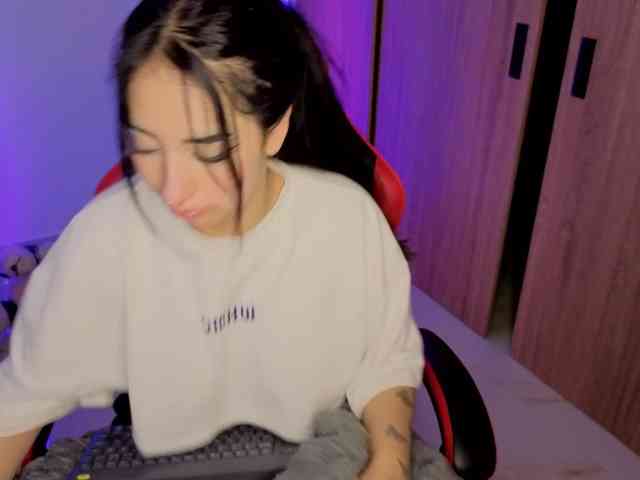 MaloryTay11 webcam