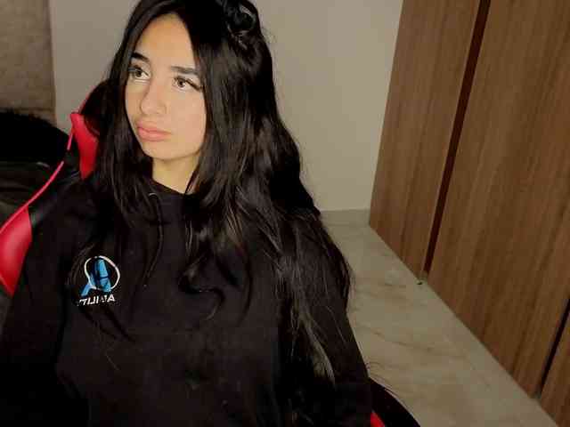 MaloryTay11 webcam