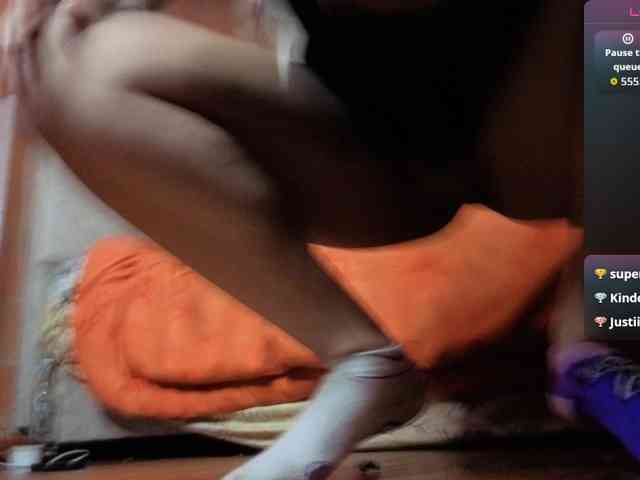 MaloryTay11 webcam