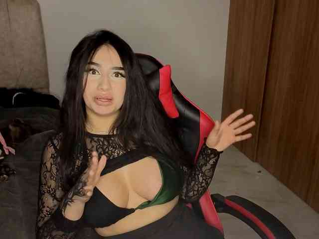 MaloryTay11 webcam
