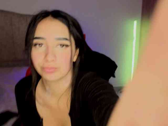 MaloryTay11 webcam