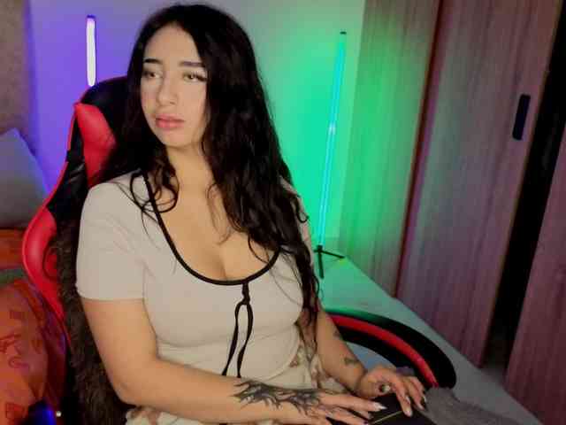 MaloryTay11 webcam