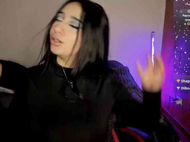 Modèle: MaloryTay11