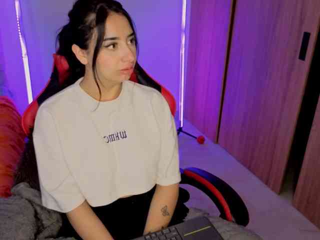 MaloryTay11 webcam