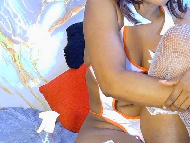 PerlaZultana live cam on BongaCams