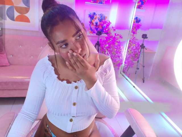 Afrodita-Loren live cam on BongaCams
