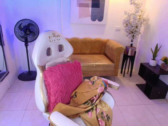 Afrodita-Loren live cam on BongaCams
