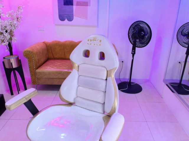 Afrodita-Loren live cam on BongaCams