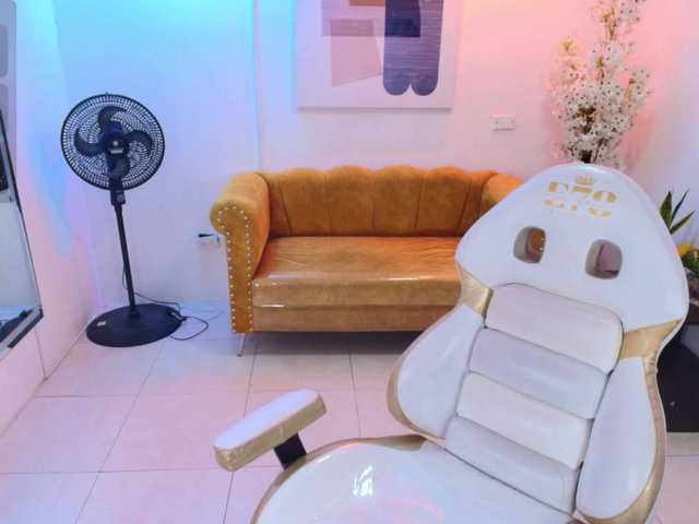 Afrodita-Loren live cam on BongaCams