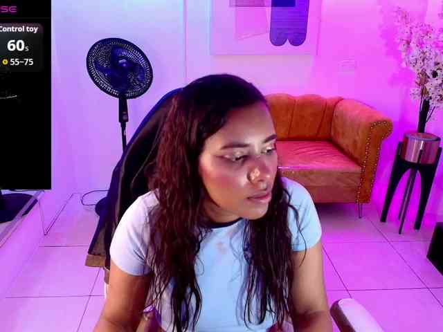 afrodita-loren's live room