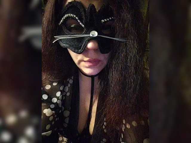 le modèle Mariza0835 est en webcam porno dans un show sur le site bongacams, il possède les tags suivants: White/Caucasian,Brunette,Shaved