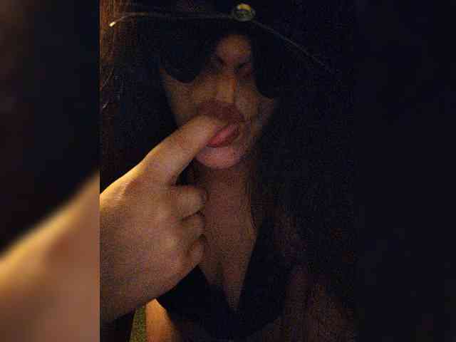 Mariza0835 webcam