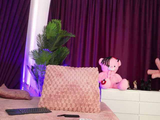 LucyCherry, en vivo ahora en BongaCams
