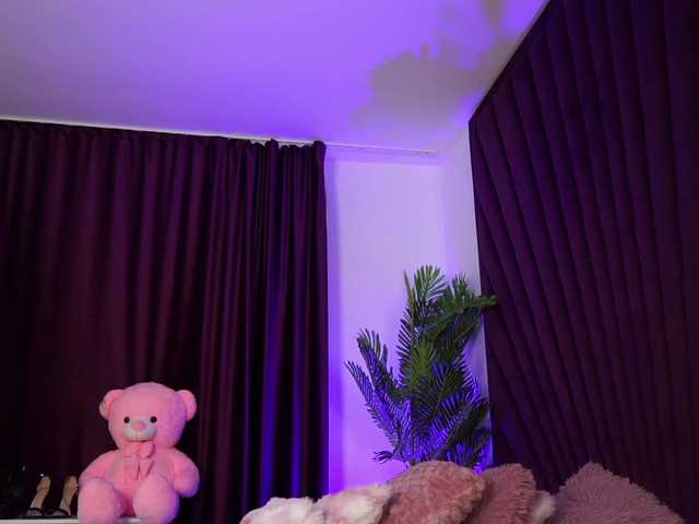 LucyCherry live cam on BongaCams
