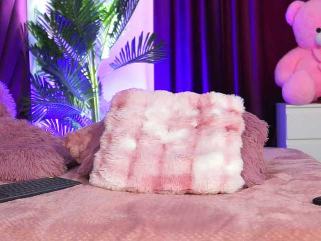 LucyCherry live cam on BongaCams