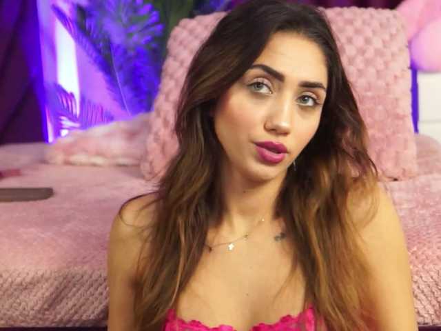 LucyCherry live cam on BongaCams