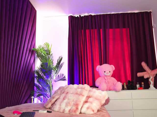 LucyCherry live cam on BongaCams