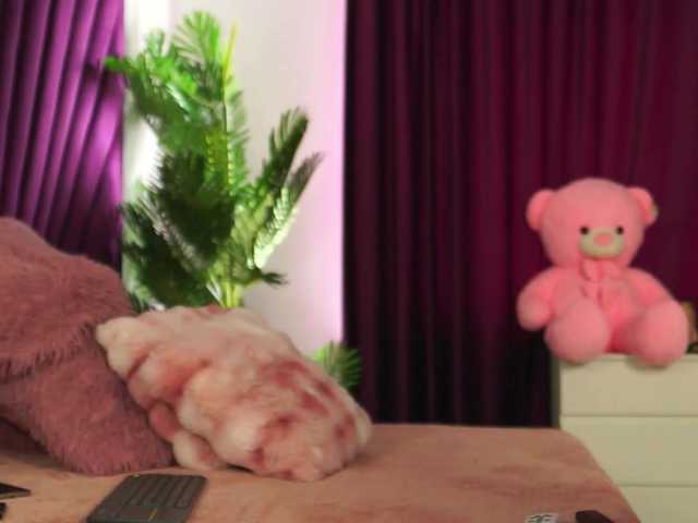 LucyCherry live cam on BongaCams