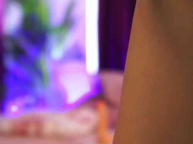 LucyCherry webcam