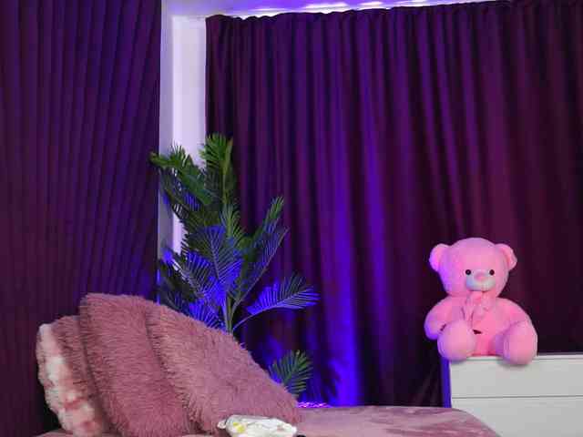 Modelo: LucyCherry