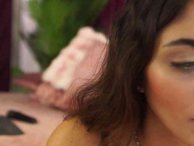LucyCherry LucyCherry