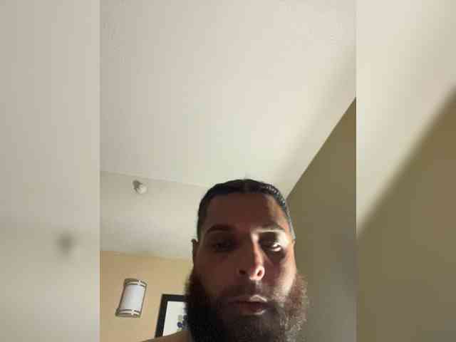 DaddyPundsHaz webcam