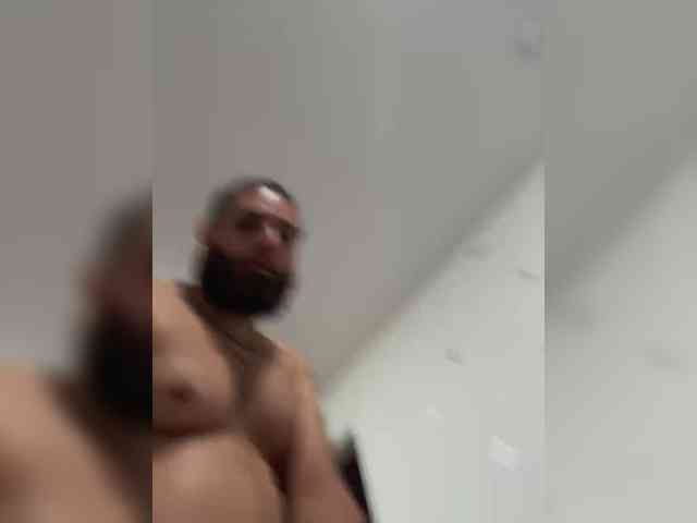 DaddyPundsHaz webcam