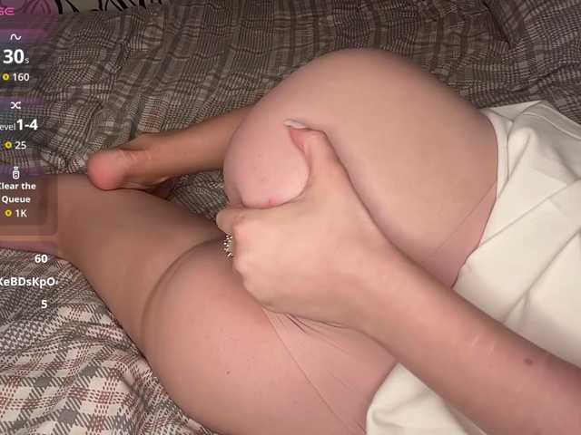 CamilaCarnegia live cam on BongaCams