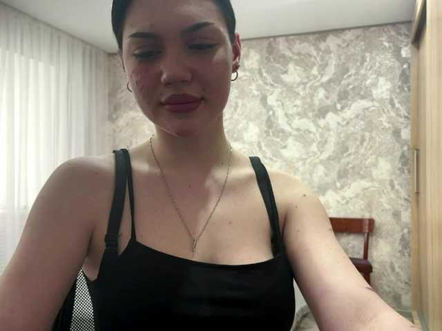 CamilaCarnegia live cam