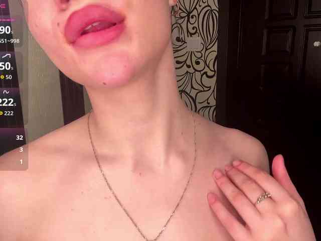 CamilaCarnegia webcam