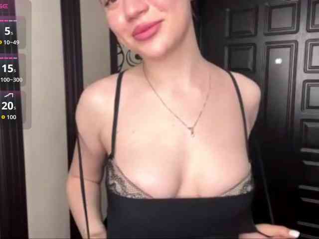 CamilaCarnegia webcam