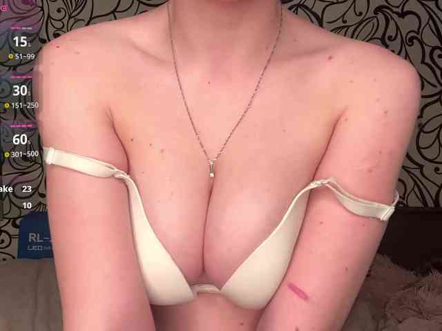 CamilaCarnegia webcam