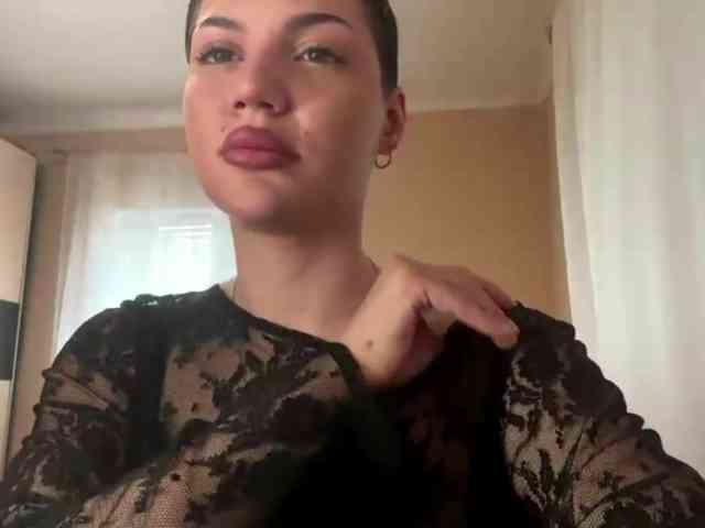 CamilaCarnegia webcam
