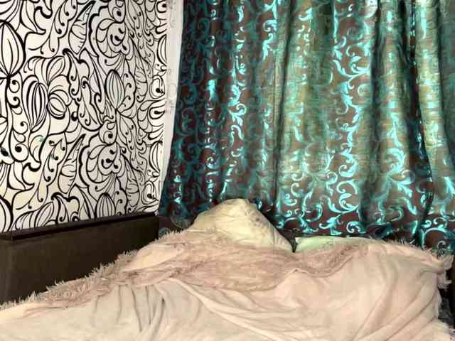 CamilaCarnegia webcam