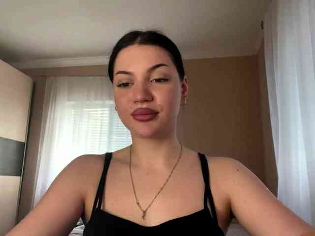 CamilaCarnegia webcam