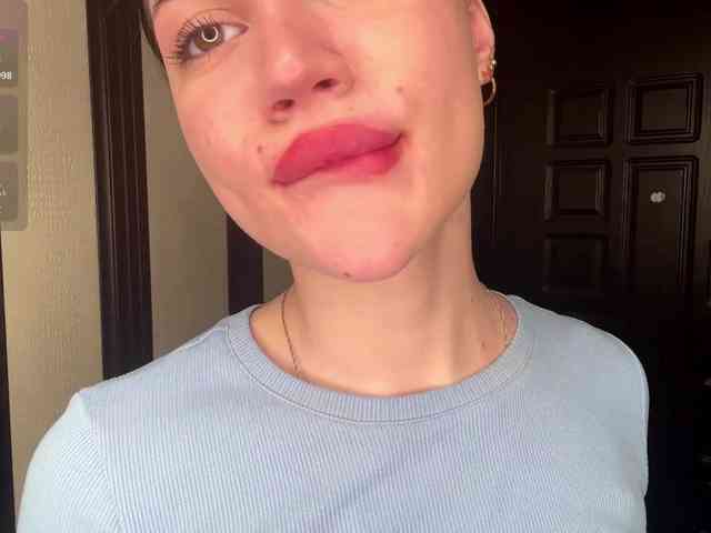 CamilaCarnegia webcam