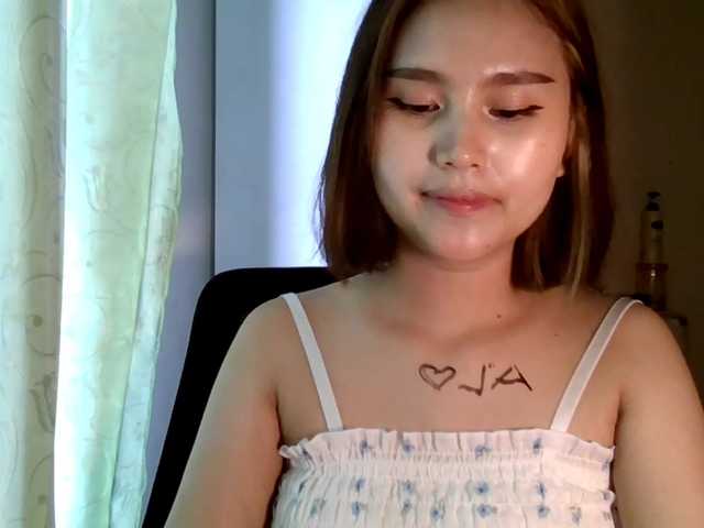 AngleaSchegetz live cam