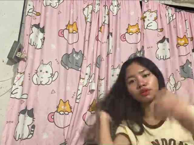 Model: SumikoFyffe