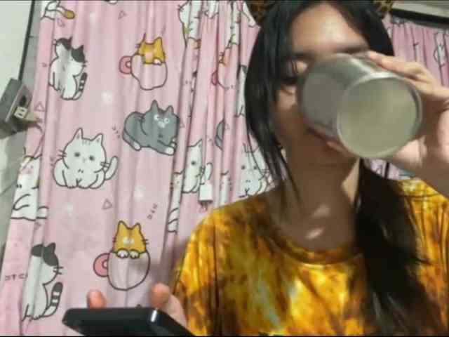 SumikoFyffe webcam