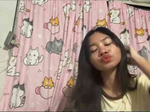 SumikoFyffe webcam