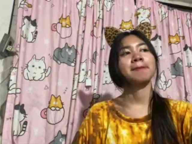 SumikoFyffe webcam